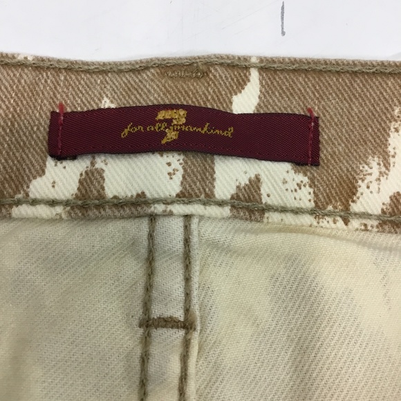 NWT 7 For All Mankind mid-rise raw hem shorts size 28 - Picture 2 of 8